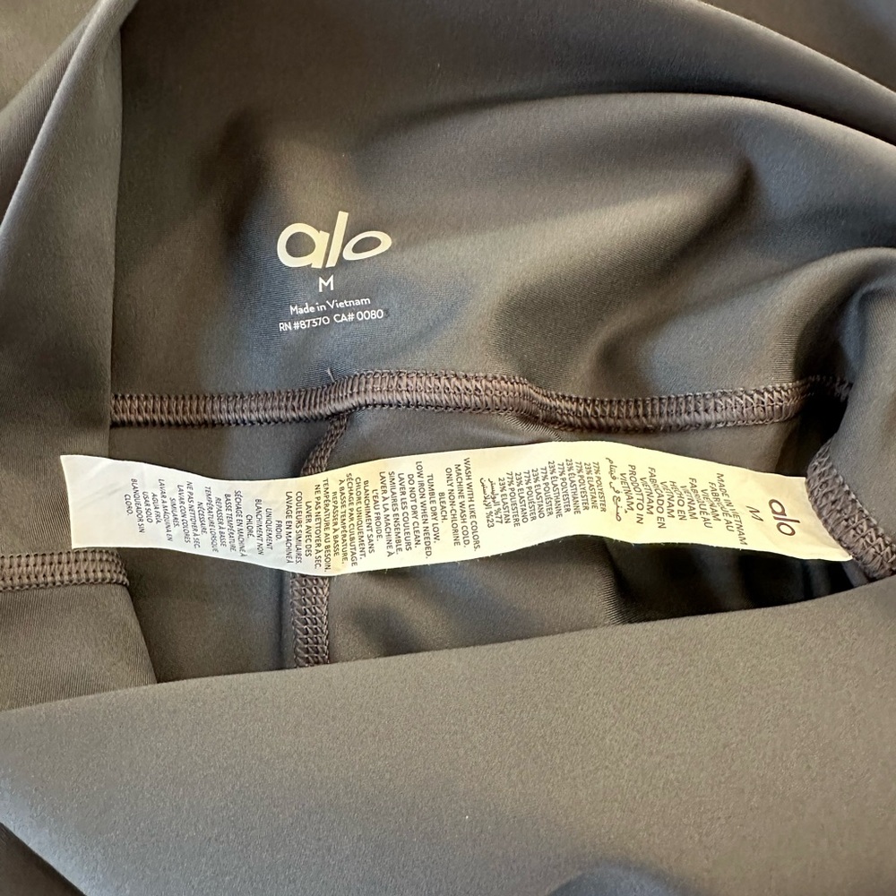 ALO Yoga 7/8 HIGH-WAIST AIRLIFT LEGGING, M - Picture 6 of 7